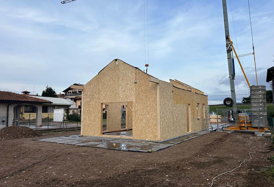 casa-prefabbricata-costruzione-ecobiohaus